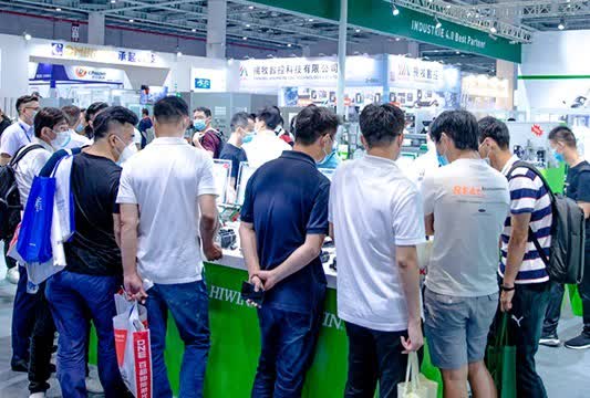 在选择优质风塔卷板机时，您需要了解以下几点